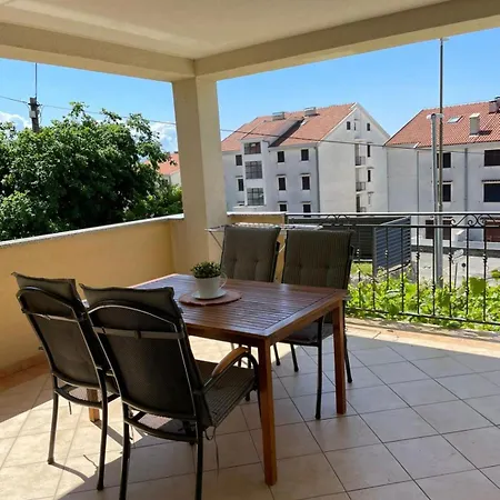 Apartment App Mirela 1 *