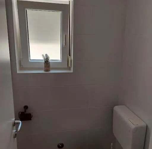 App Mirela 1 아파트 노비비노돌스키