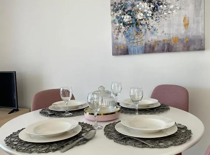 App Mirela 1 아파트