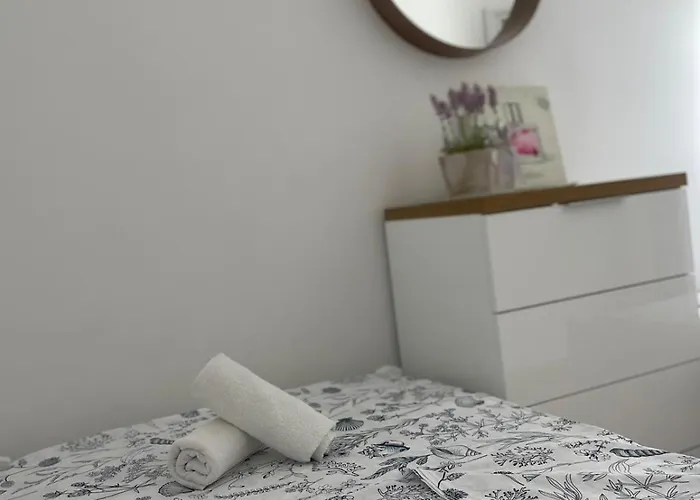 App Mirela 1 아파트