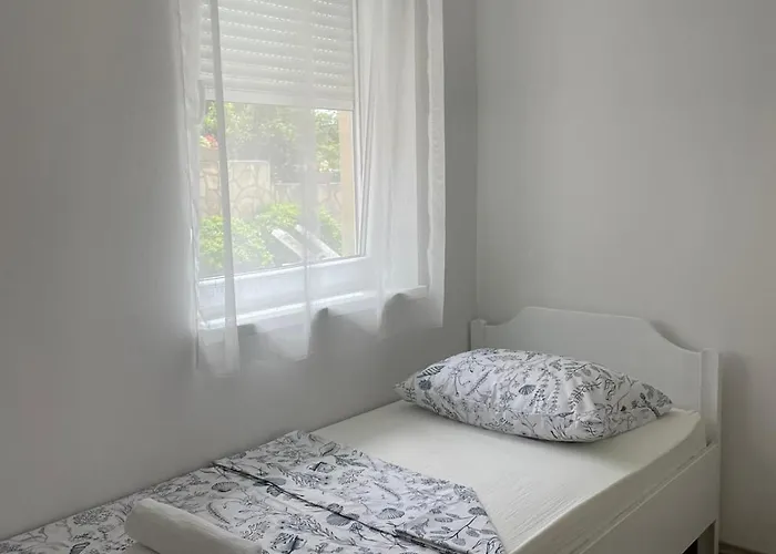 App Mirela 1 아파트 노비비노돌스키